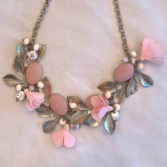 SOLD 🌸 pink statements 🌸 - Picture 2 of 4